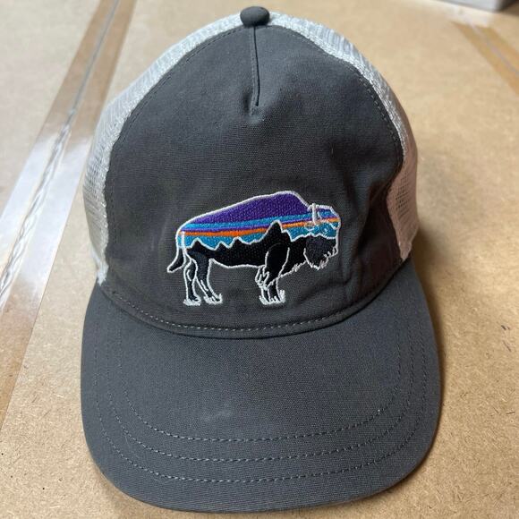 Patagonia Fitz Roy Buffalo Bison Trucker Hat Gray Cap Mesh Snap Back Fits All - Picture 1 of 6